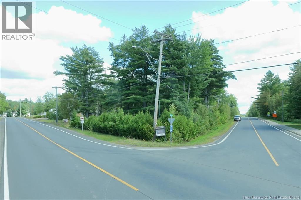 34 Post Road, Minto, New Brunswick  E4B 3A1 - Photo 2 - NB147094