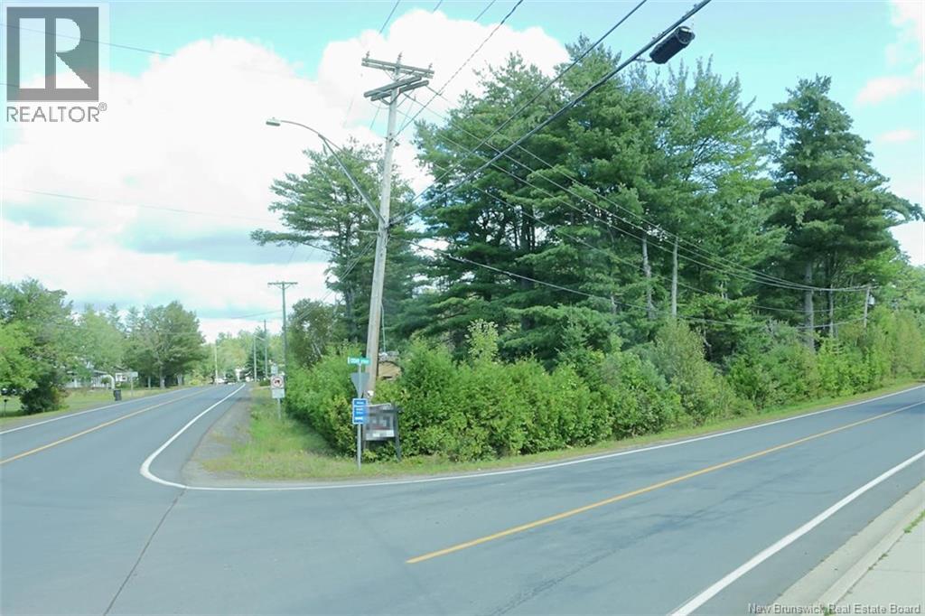 34 Post Road, Minto, New Brunswick  E4B 3A1 - Photo 3 - NB147094