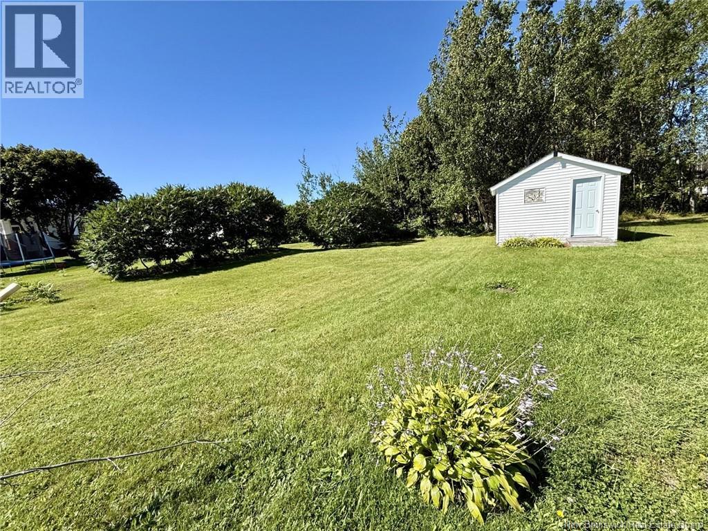 64 Rue Du Pêcheur Nord, Lamèque, New Brunswick E8T 1J5 - Photo 5 - NB147007