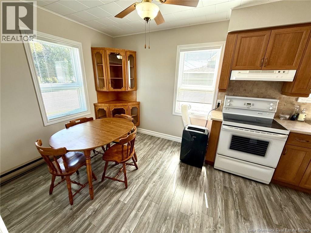 64 Rue Du Pêcheur Nord, Lamèque, New Brunswick E8T 1J5 - Photo 9 - NB147007