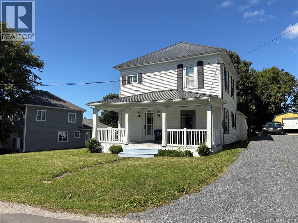 25 Hillcrest Avenue, Hartland, New Brunswick E7P 1M7 - Photo 3 - NB146971