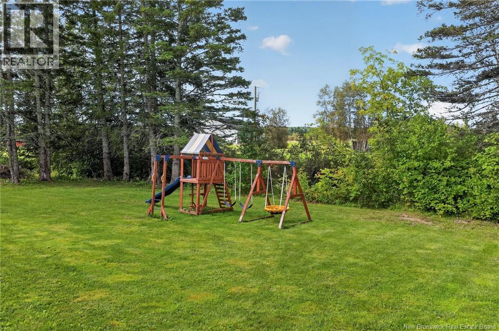 1042 Elmwood Drive, Moncton, New Brunswick  E1H 2G9 - Photo 6 - NB147089