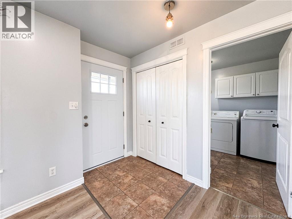 146 Ivy Road, Moncton, New Brunswick  E1G 5A2 - Photo 4 - NB147205