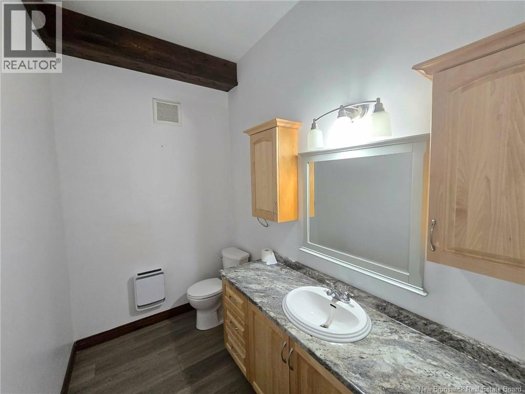 959 Principale, Beresford, New Brunswick  E2A 1M7 - Photo 19 - NB147304