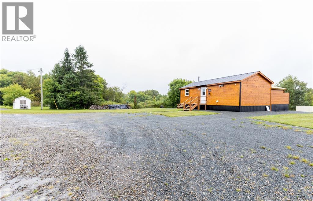10179 Rte 105, Beechwood, New Brunswick  E7J 2A8 - Photo 3 - NB147155