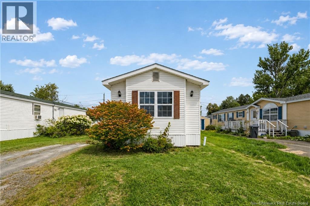 6 Ramsey Street, Lincoln, New Brunswick