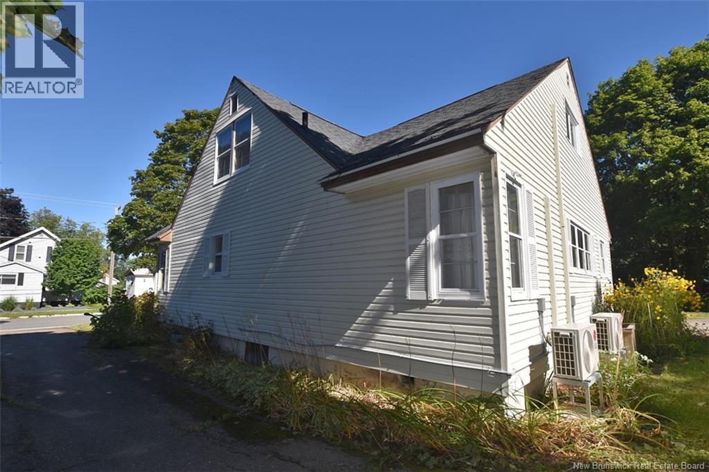 242 Highland Avenue, Fredericton, New Brunswick  E3A 2S6 - Photo 10 - NB147372