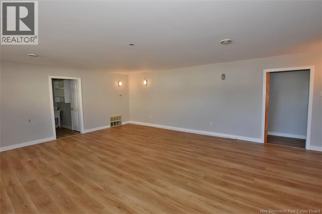 242 Highland Avenue, Fredericton, New Brunswick  E3A 2S6 - Photo 35 - NB147372
