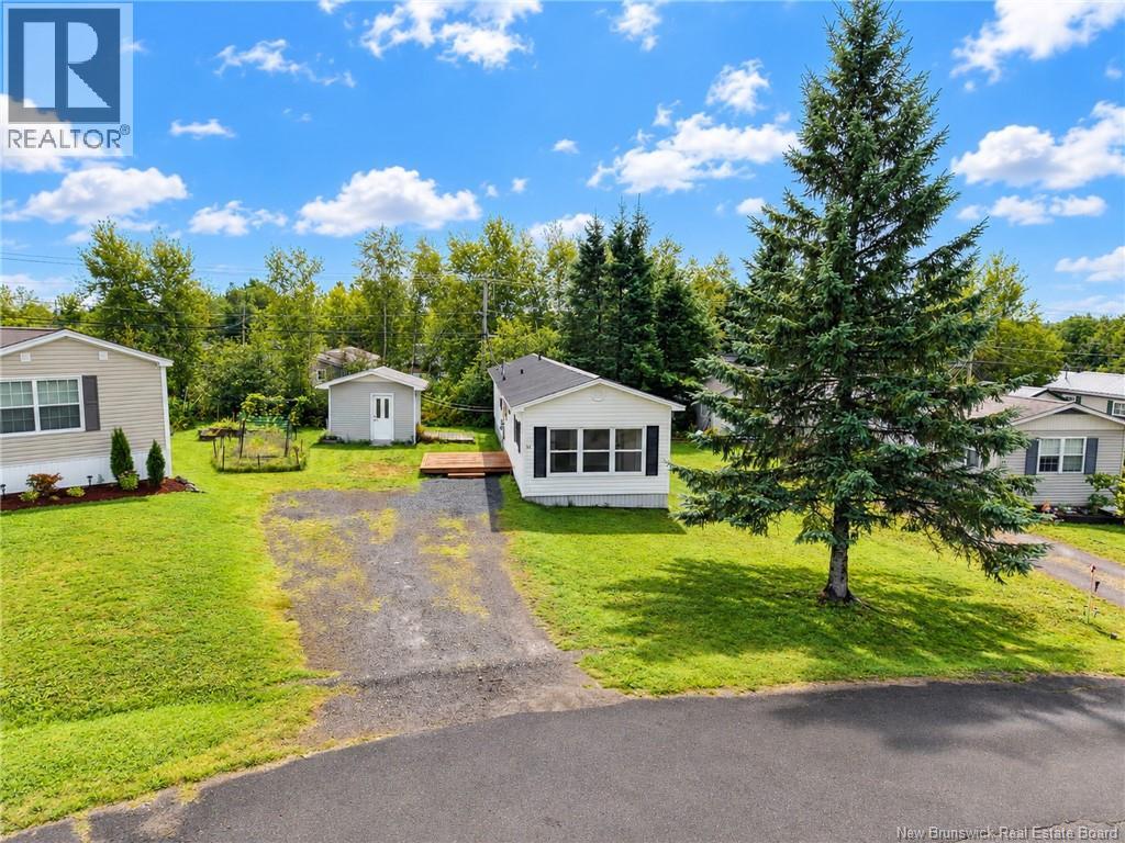 14 Elmdale Crescent, Fredericton, New Brunswick  E3B 6P9 - Photo 4 - NB147331