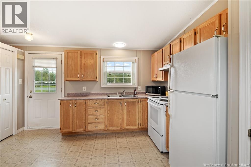 3509 Route 117, Pointe-Sapin, New Brunswick E9A 1T1 - Photo 10 - NB147492