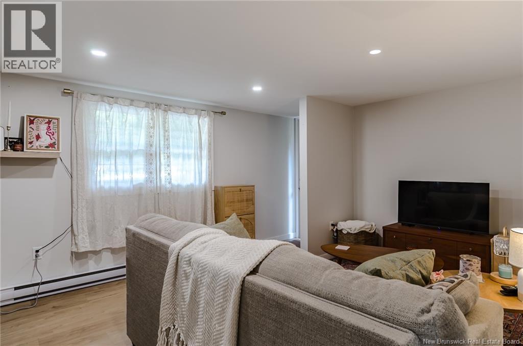 6 Parkdale Avenue, Rothesay, New Brunswick  E2E 3P1 - Photo 9 - NB147387