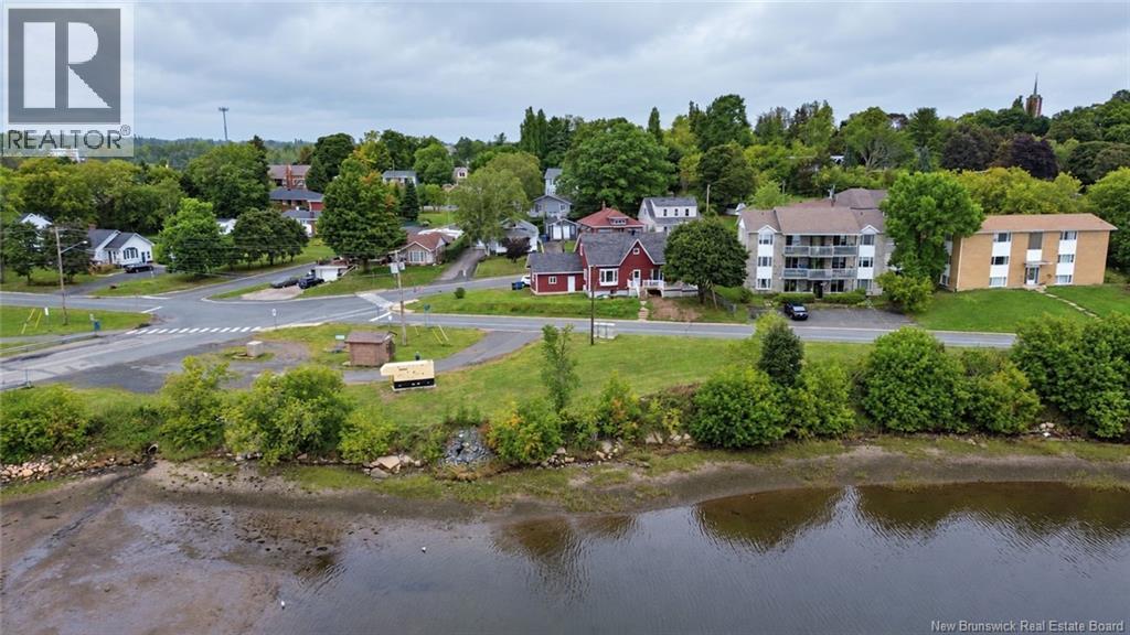 470 Riverside Drive, Bathurst, New Brunswick  E2A 2M1 - Photo 8 - NB147424