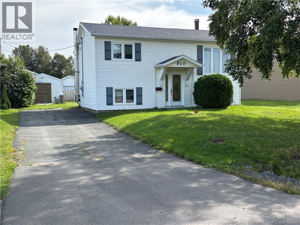 810 Couture Street, Bathurst, New Brunswick  E2A 2E9 - Photo 1 - NB147588