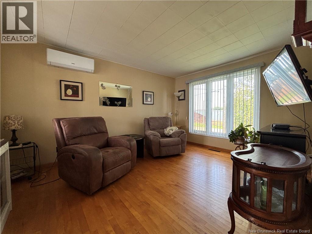 810 Couture Street, Bathurst, New Brunswick  E2A 2E9 - Photo 18 - NB147588