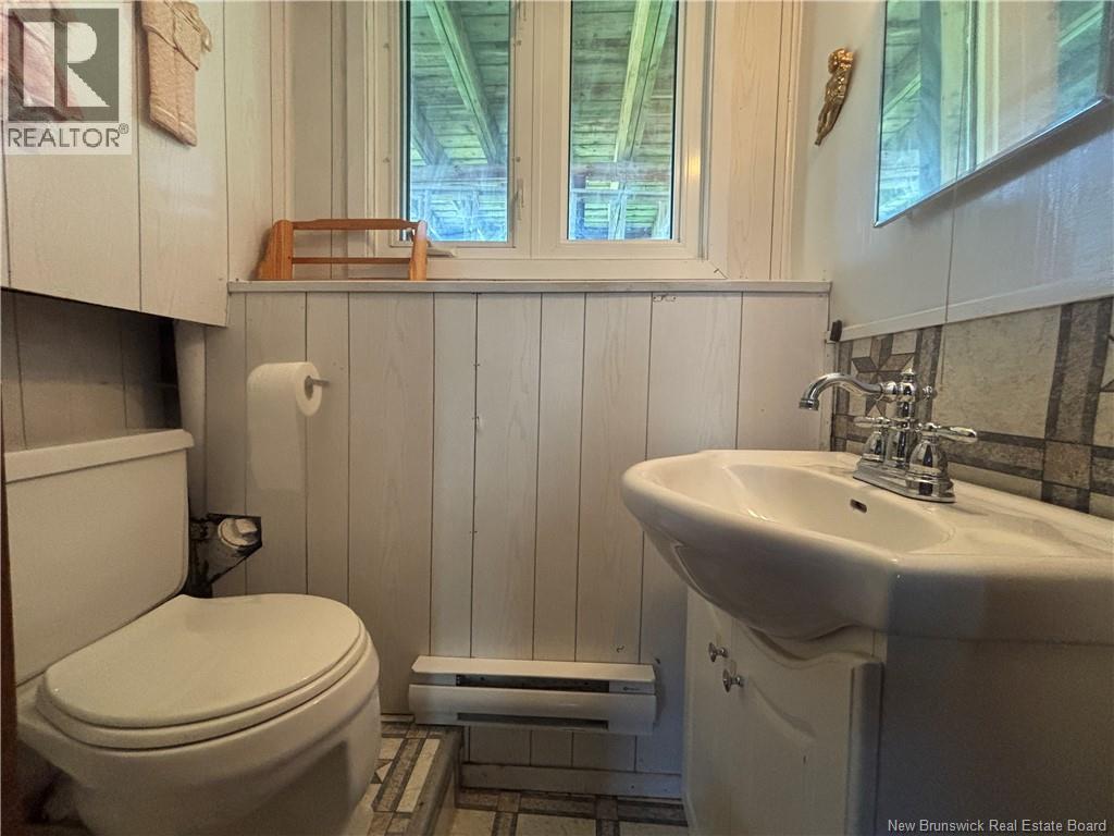 810 Couture Street, Bathurst, New Brunswick  E2A 2E9 - Photo 29 - NB147588