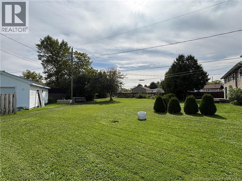 810 Couture Street, Bathurst, New Brunswick  E2A 2E9 - Photo 9 - NB147588