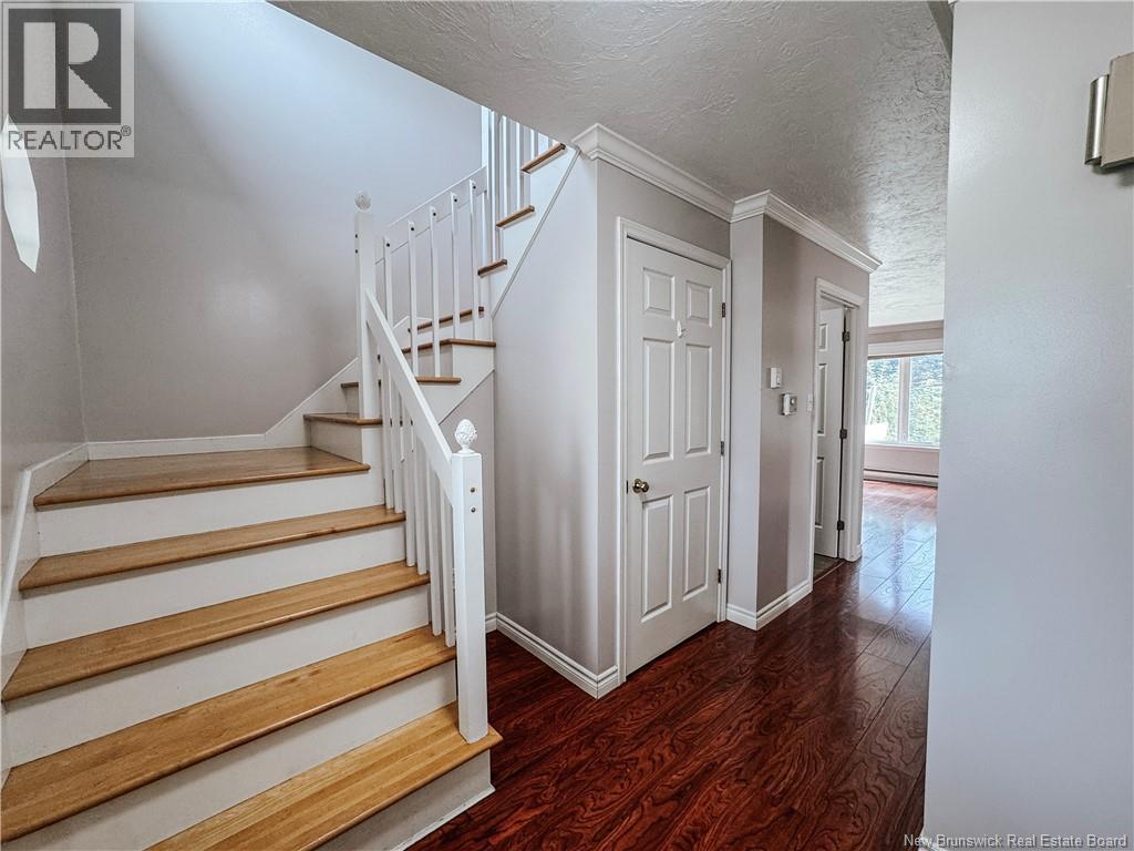 35 Arthur Street, Moncton, New Brunswick  E1C 9Y1 - Photo 2 - NB147447