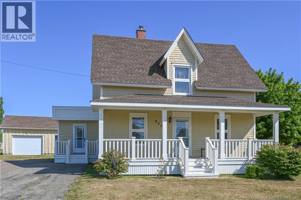 351 Saint-Pierre E. Boulevard, Caraquet, New Brunswick  E1W 1B4 - Photo 1 - NB147626