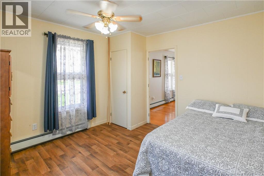 351 Saint-Pierre E. Boulevard, Caraquet, New Brunswick  E1W 1B4 - Photo 27 - NB147626