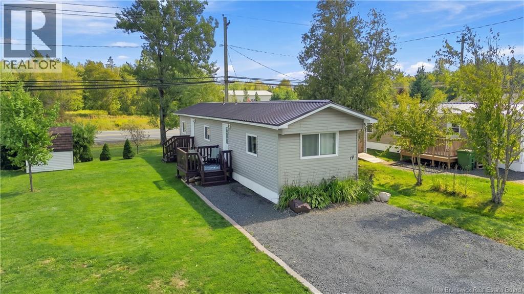 19 Hedgeview Drive, Hanwell, New Brunswick