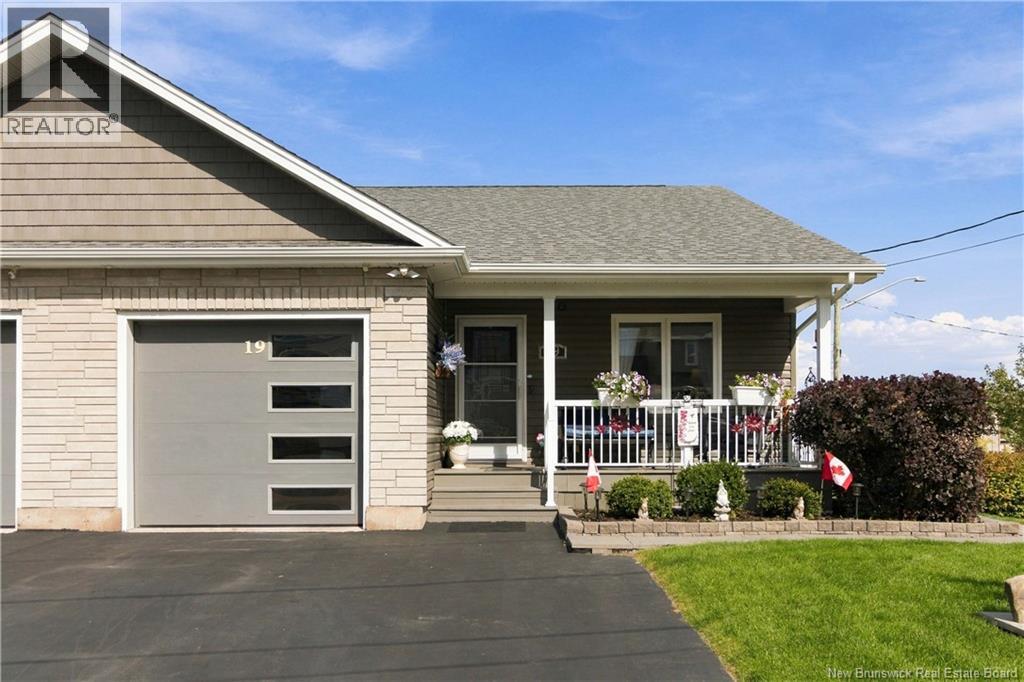 19 Satleville Crescent, Riverview, New Brunswick  E1B 0V5 - Photo 1 - NB147531