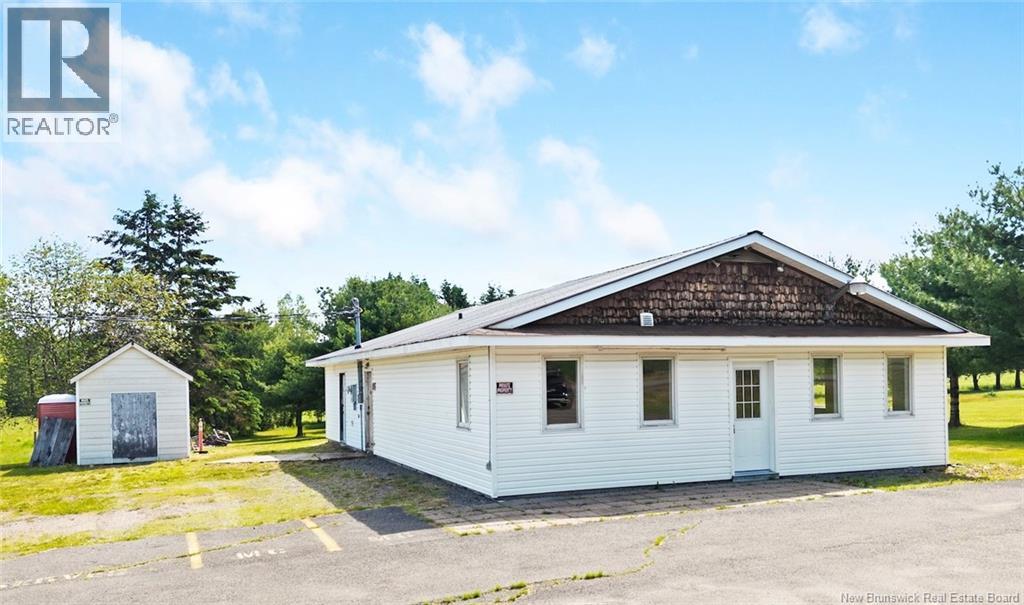6125 Route 101, Hoyt, New Brunswick  E5L 1Z9 - Photo 1 - NB147728