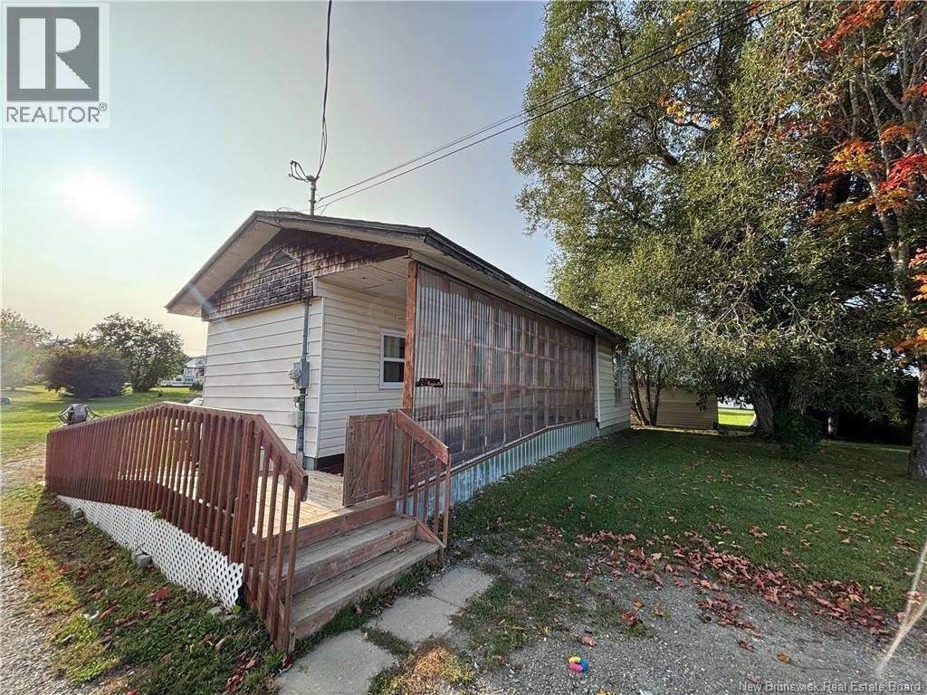 27 Mazerolle Street, Saint-Léonard, New Brunswick