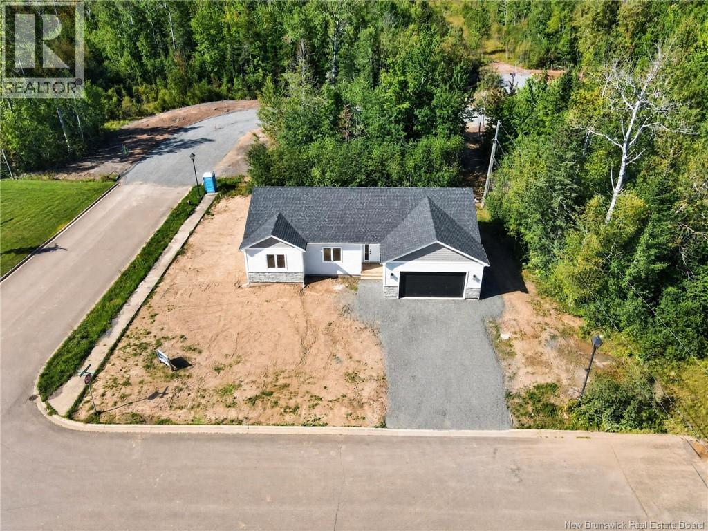 4 Stewareton Crescent, Moncton, New Brunswick E1G 5R9 - Photo 3 - NB147805
