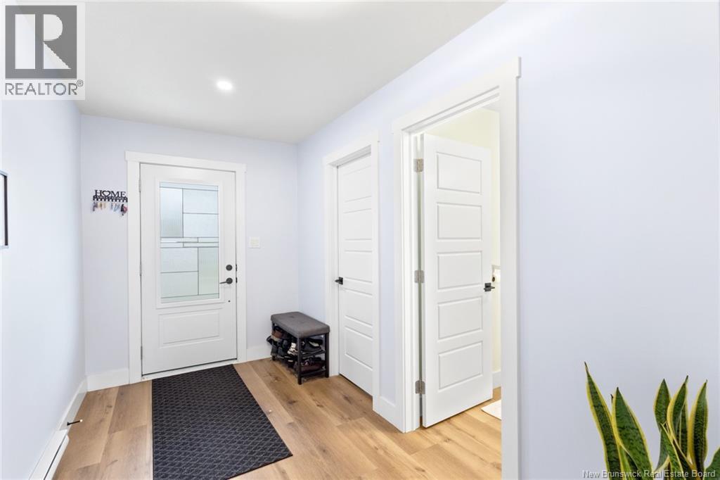 63 Winterberry Drive, Fredericton, New Brunswick  E3C 0M3 - Photo 3 - NB147828