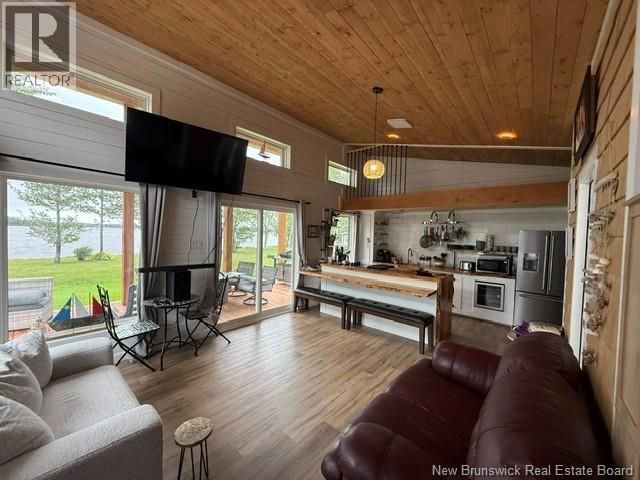128 Sandy Point, Landry Office, New Brunswick  E8P 2L4 - Photo 5 - NB147366
