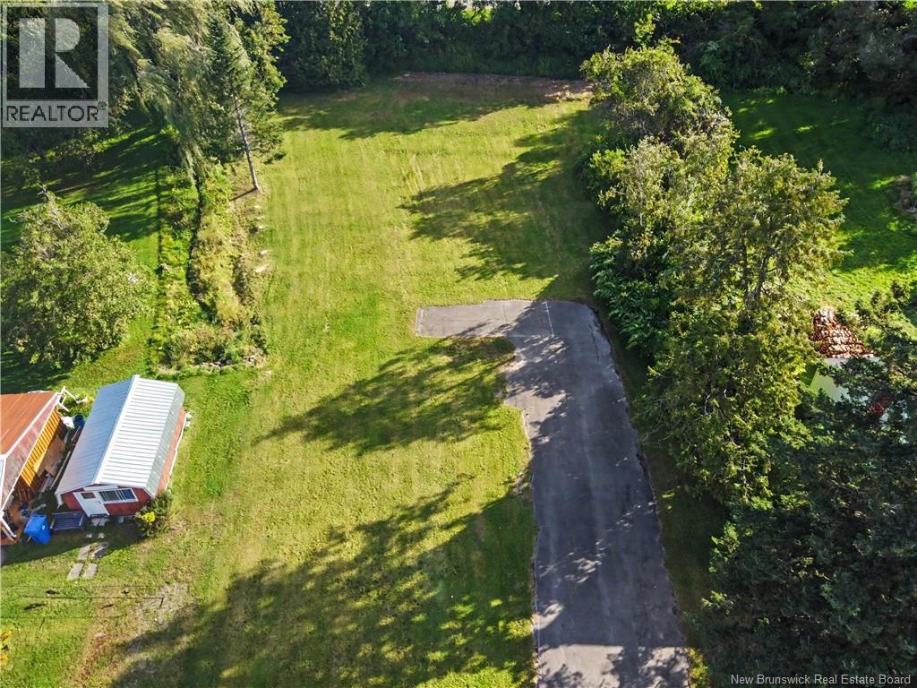 220 Main Street, Hartland, New Brunswick  E7P 2M6 - Photo 10 - NB147930