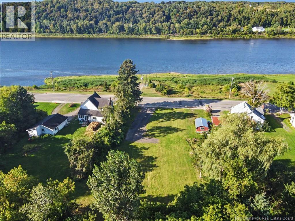 220 Main Street, Hartland, New Brunswick  E7P 2M6 - Photo 5 - NB147930