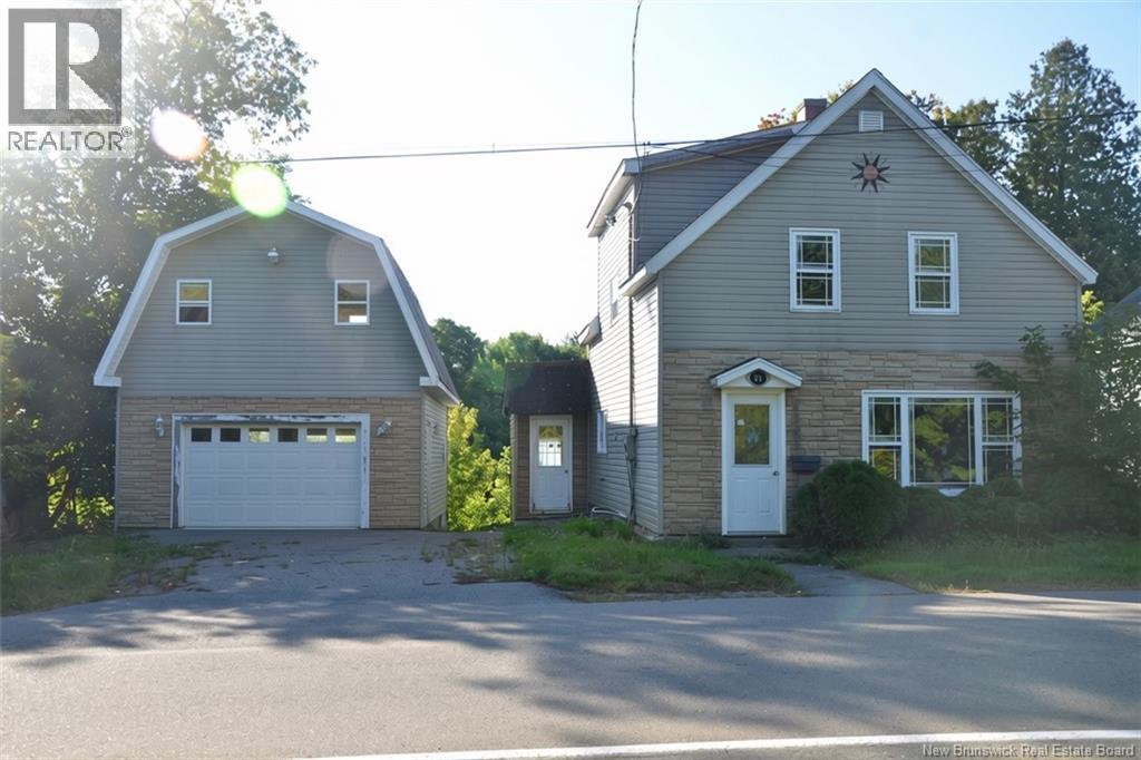 20 Riverside Drive, St. Stephen, New Brunswick  E3L 1S5 - Photo 1 - NB147963
