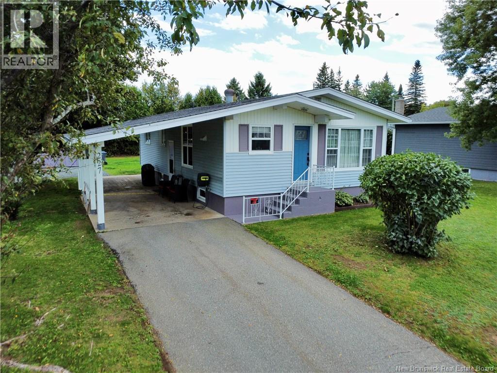227 Francine, Beresford, New Brunswick  E8K 1N6 - Photo 2 - NB148034