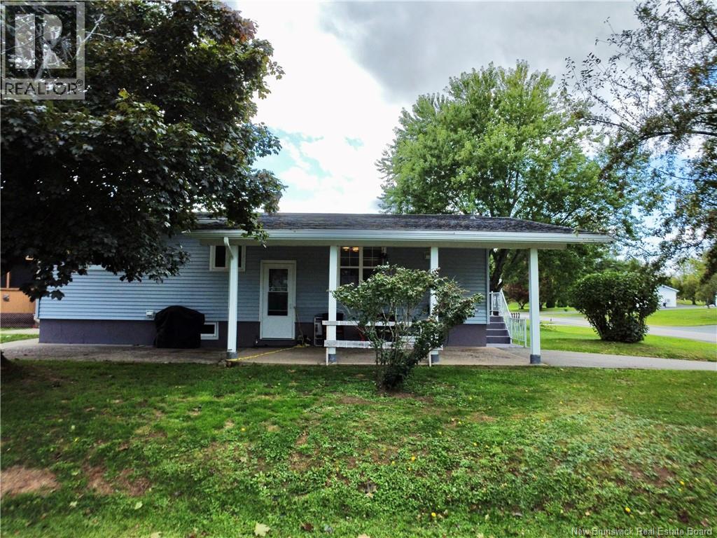 227 Francine, Beresford, New Brunswick  E8K 1N6 - Photo 29 - NB148034