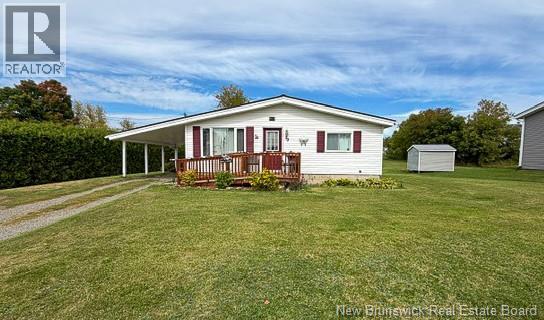 93 Hillcrest Avenue, Hartland, New Brunswick  E7P 1H9 - Photo 1 - NB148098