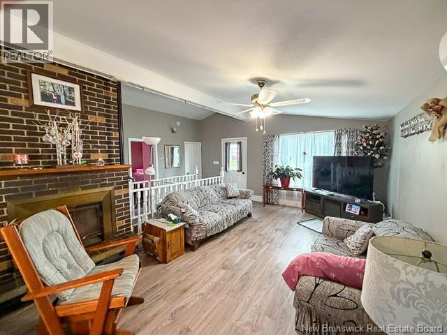93 Hillcrest Avenue, Hartland, New Brunswick  E7P 1H9 - Photo 5 - NB148098