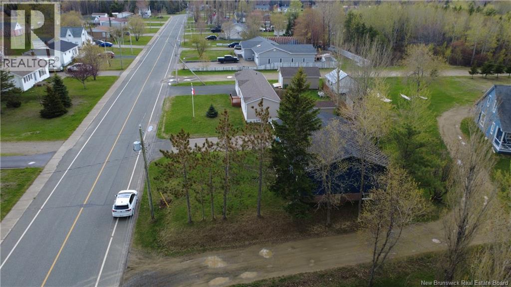 2938 Rue Chiasson, Bas-Caraquet, New Brunswick  E1W 5V7 - Photo 8 - NB148049