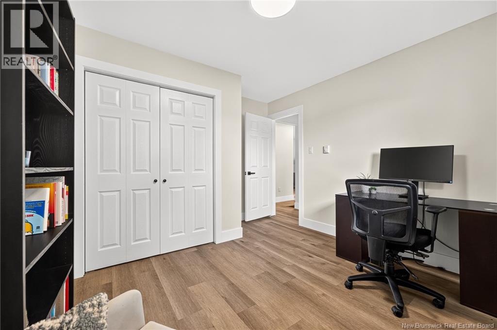 10 Kingsway Crescent, Moncton, New Brunswick E1G 1G4 - Photo 22 - NB147639