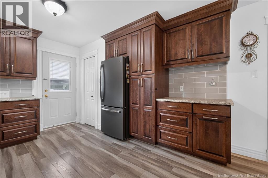 251 Hennessey Road, Moncton, New Brunswick E1A 5L7 - Photo 5 - NB148230