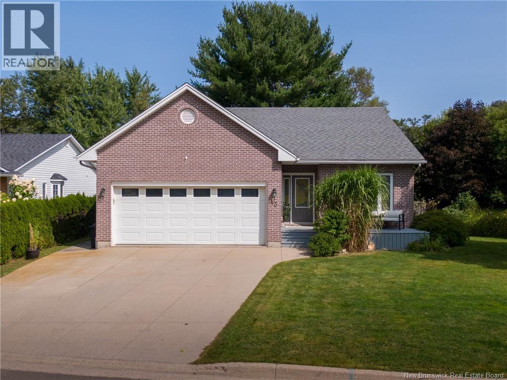 43 Ridgewell Place, Fredericton, New Brunswick