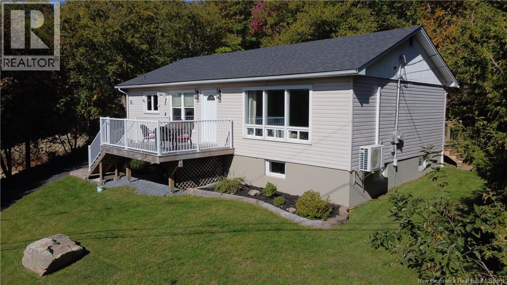 15 Hazen Avenue, Rothesay, New Brunswick  E2H 1N9 - Photo 1 - NB148394