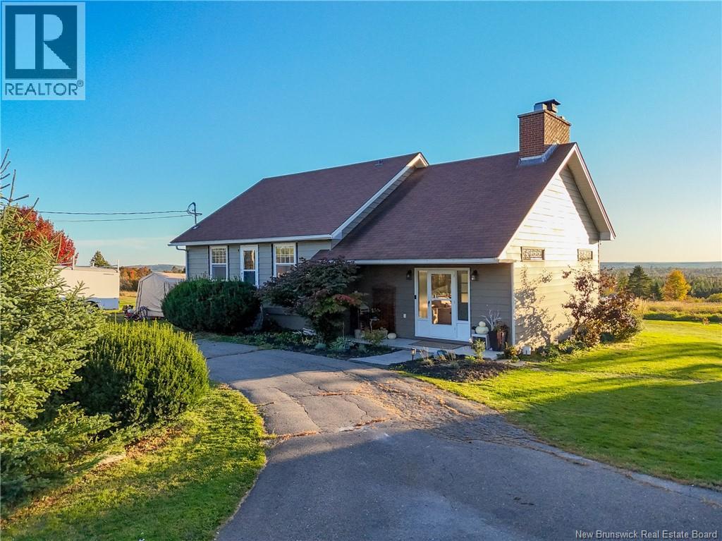 18 Frog Lake Road, Harvey, New Brunswick