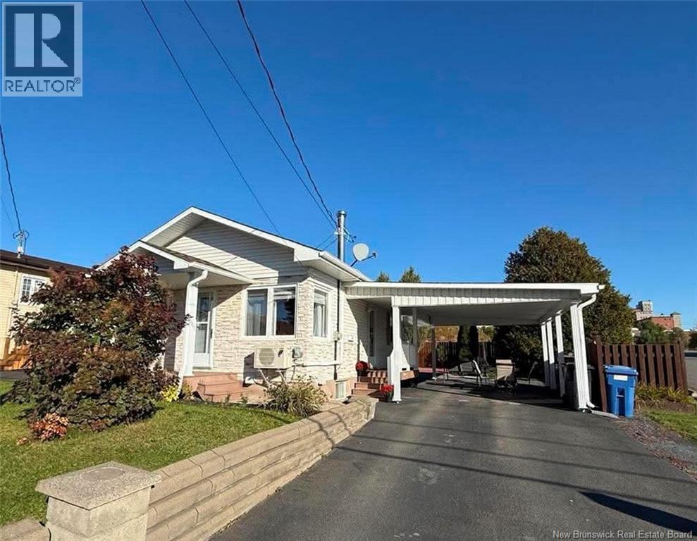 129 34th Avenue, Edmundston, New Brunswick  E3V 2T4 - Photo 1 - NB148724
