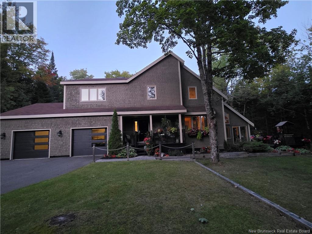 352 Deerwood Drive, Hanwell, New Brunswick  E3E 1C3 - Photo 2 - NB148769