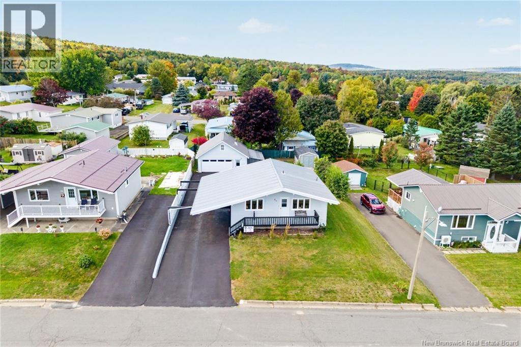 23 Harding Drive, Nackawic, New Brunswick  E6G 1C1 - Photo 2 - NB148819