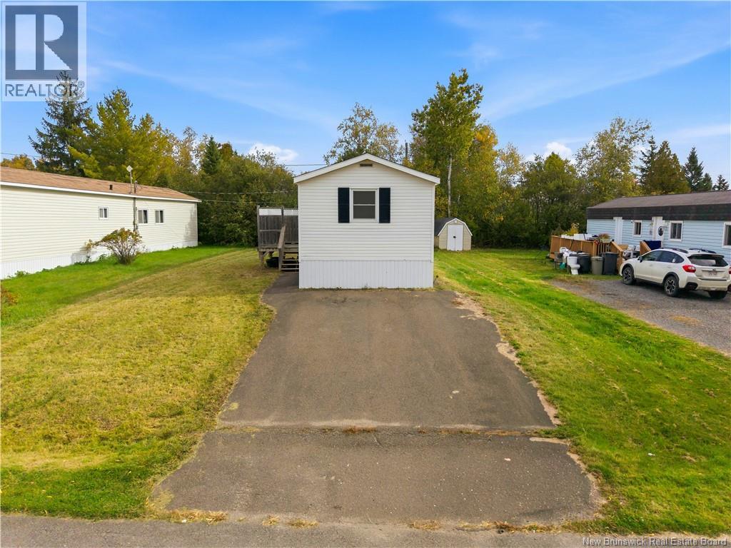 90 Eastwood Street, Fredericton, New Brunswick E3B 6P6 - Photo 2 - NB148748