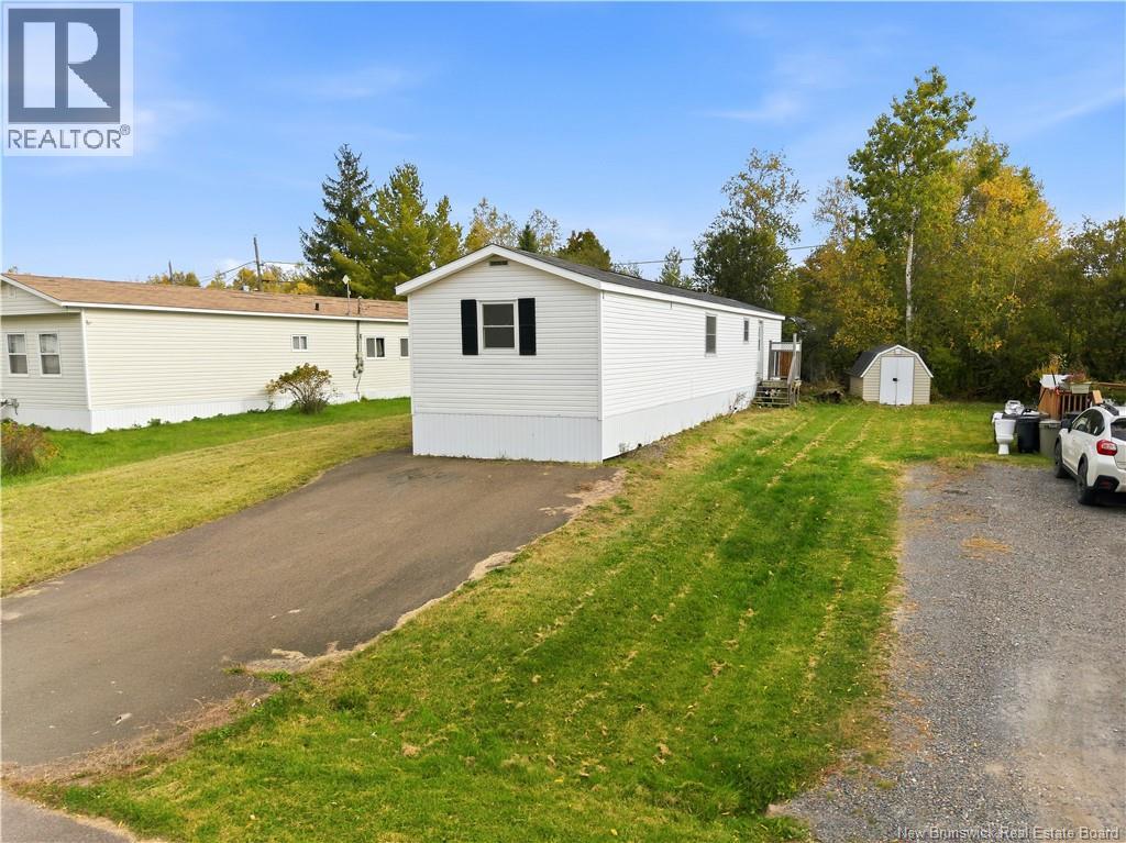 90 Eastwood Street, Fredericton, New Brunswick E3B 6P6 - Photo 3 - NB148748