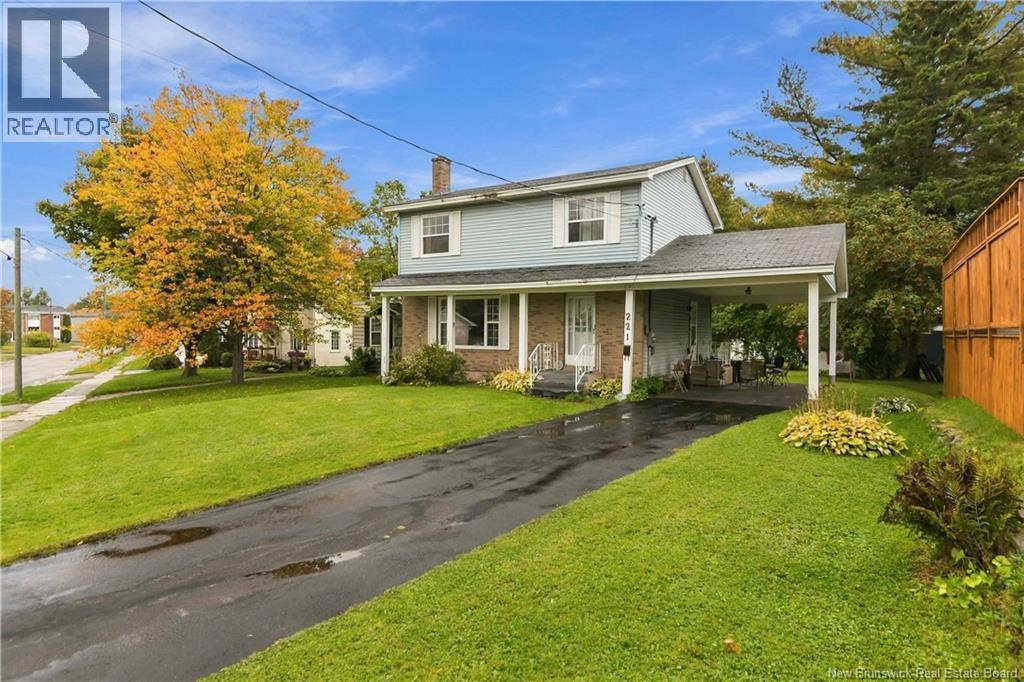 221 Broadway Street, Moncton, New Brunswick  E1A 3Y5 - Photo 1 - NB148907