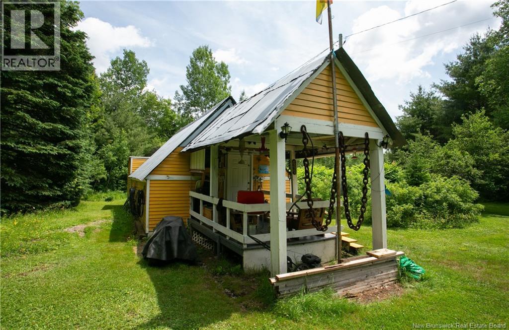 200 Cross Creek Road, Nashwaak Bridge, New Brunswick